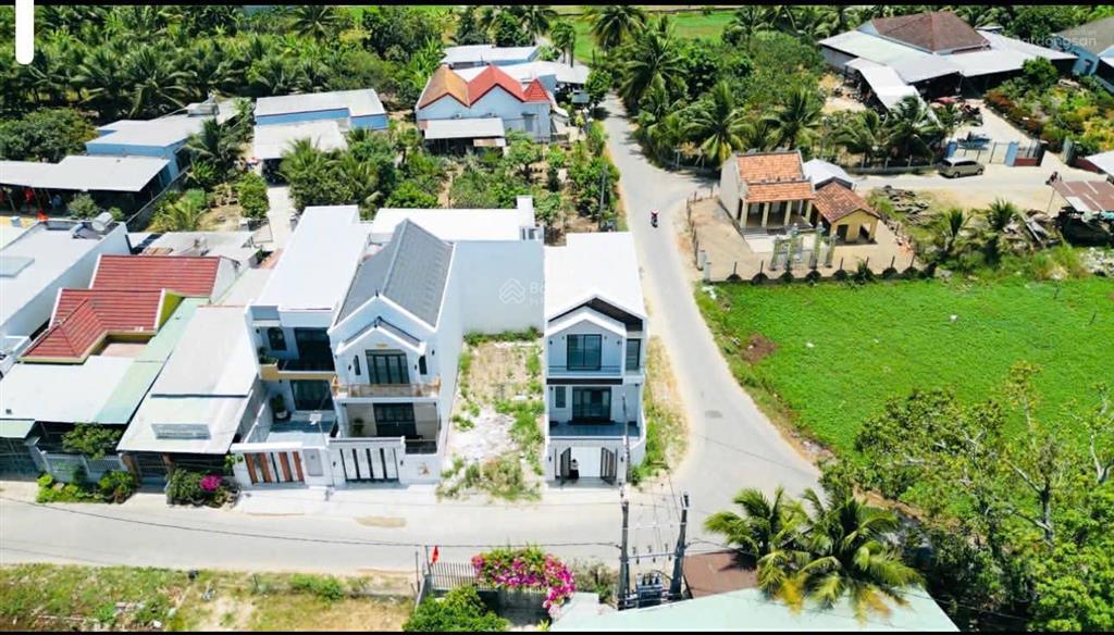 Bán nhà 2 tầng mặt tiền đường nhựa kinh doanh gò độ ,diên sơn , oto đậu trong sân.