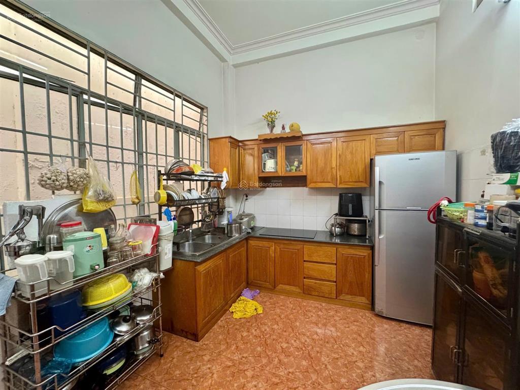 Bán nhà 3 tầng mặt tiền đường tản viên, cách biển chỉ 500m, thuận tiện kinh doanh, xây khách sạn