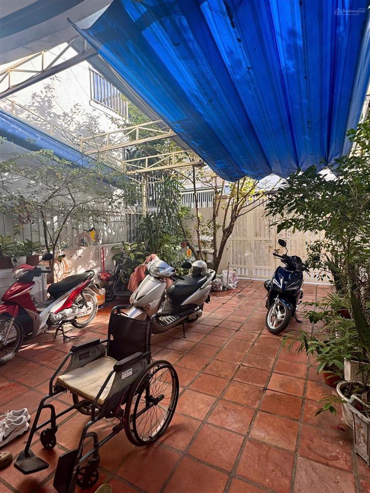 Bán nhà 3 tầng mặt tiền đường tản viên, cách biển chỉ 500m, thuận tiện kinh doanh, xây khách sạn