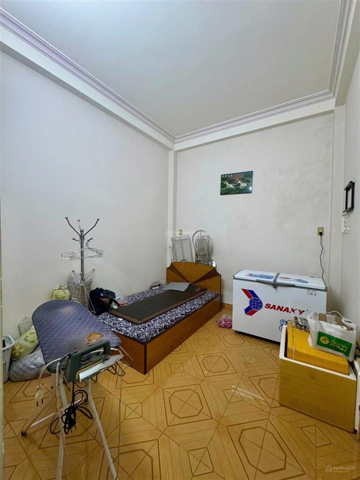 Bán nhà 3 tầng mặt tiền đường tản viên, cách biển chỉ 500m, thuận tiện kinh doanh, xây khách sạn