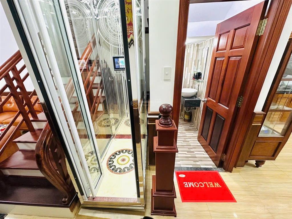 Bán nhà mặt tiền đường châu văn liêm, phước long có thang máy. đầy đủ nội thất xịn, sổ đã hoàn công