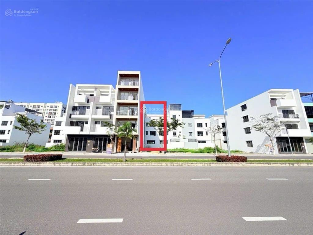 Kẹt tiền bán gấp lô đất đường a1  võ văn kiệt giá cạnh tranh thị trường, đường rộng 20m, lô sạch đẹp