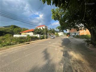 Bán đất biệt thự đường triệu quang phục gần biển, giá chỉ 50 triệu/m2, sổ đỏ lâu dài