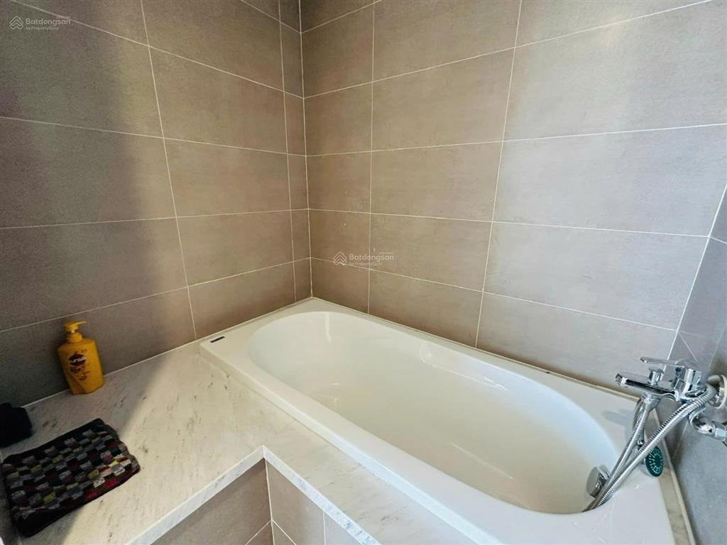 Bán căn hộ dqua nha trang giá chỉ 3,3 tỷ, có sẵn hợp đồng thuê 13 triệu/tháng, sổ đỏ sẵn, tầng cao