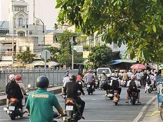 Nhà mặt phố đẹp, nhiều tiện ích tại 138 đường kênh nước đen, 12,5 tỷ, 102m2