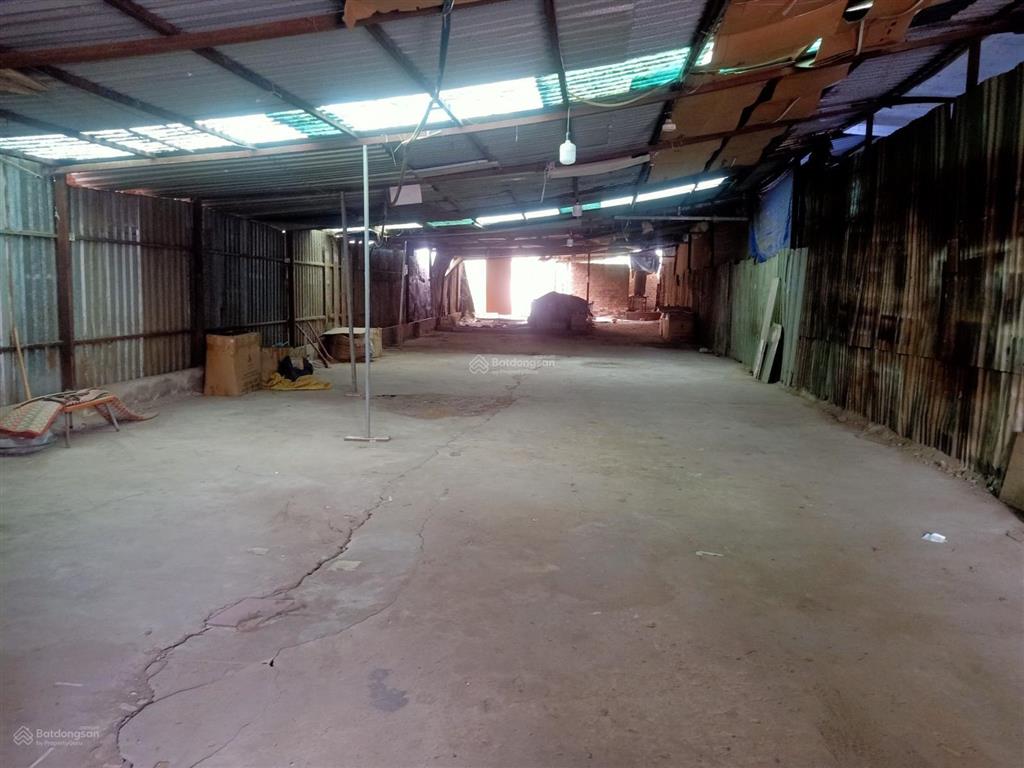 Cho thuê kho, xưởng diện tích 288m2 ngay gần bến xe an sương, xe tải vô tận nơi