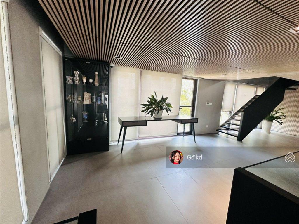 Chủ cần tiền bán giá tốt căn 520m2399tỷ biệt thự vinhomes central park, đã có sổ đỏ, miễn phí dv