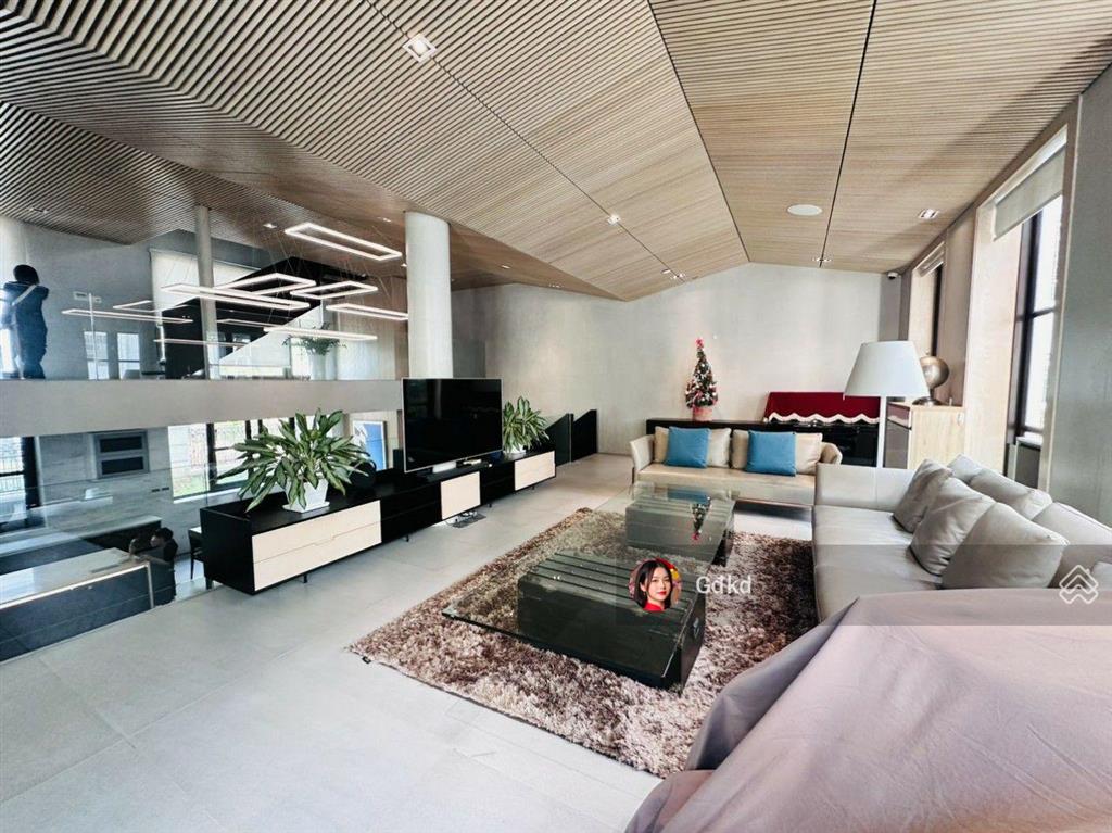 Chủ cần tiền bán giá tốt căn 520m2399tỷ biệt thự vinhomes central park, đã có sổ đỏ, miễn phí dv