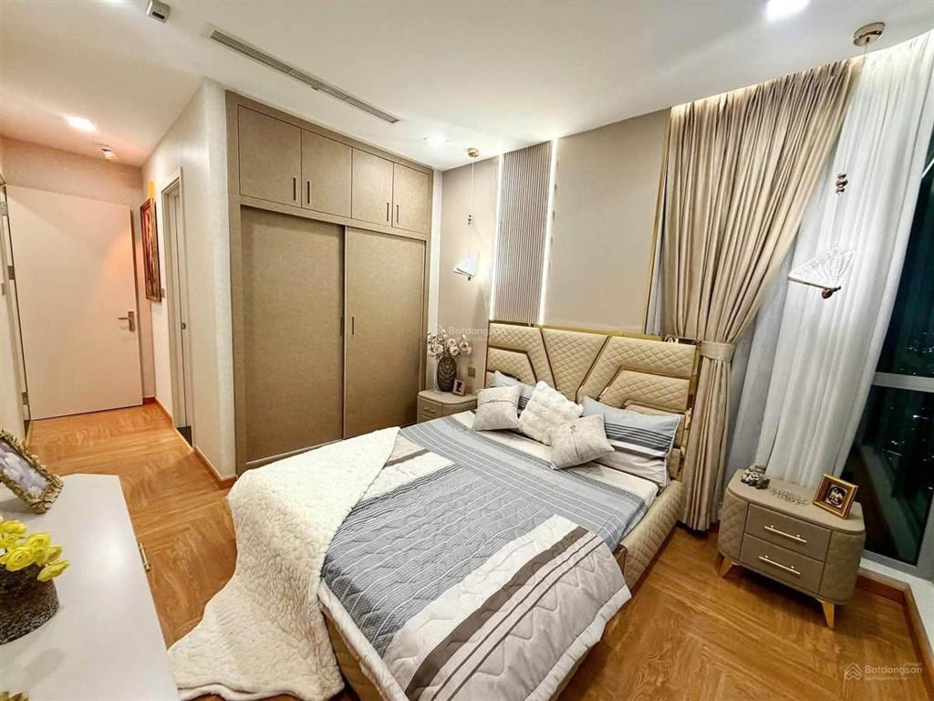 Cho thuê căn 2pn dt 88m2, view trực diện sông tòa p5 vinhomes central park giá tốt 26triệu/tháng.