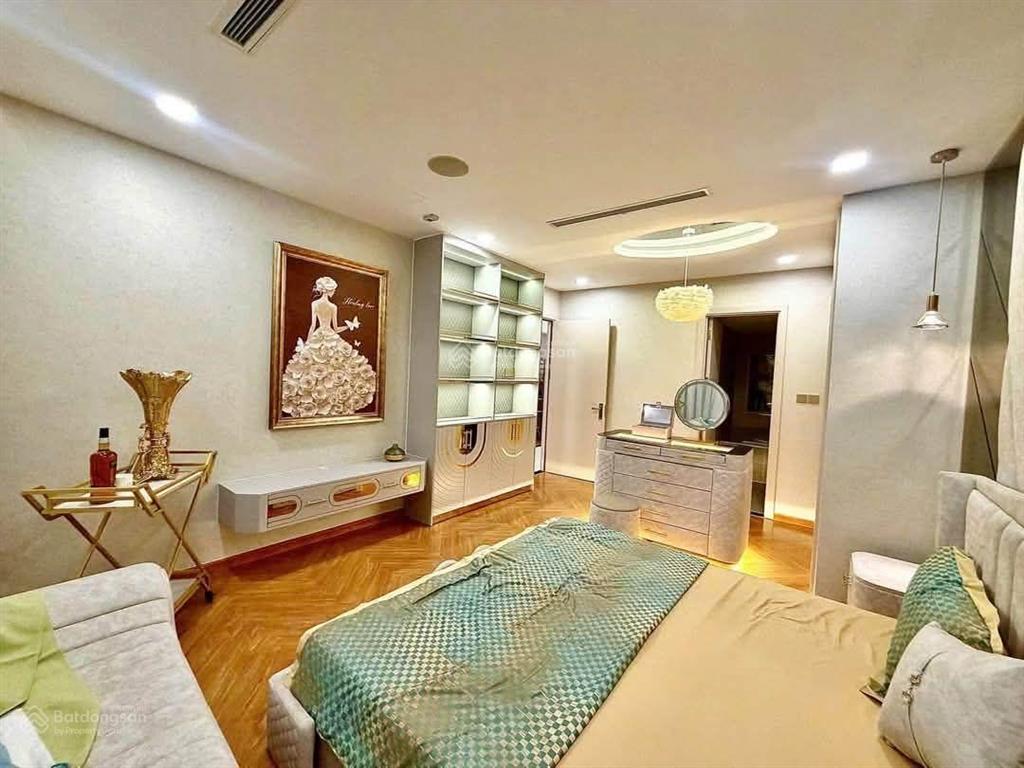 Cho thuê căn 2pn dt 88m2, view trực diện sông tòa p5 vinhomes central park giá tốt 26triệu/tháng.