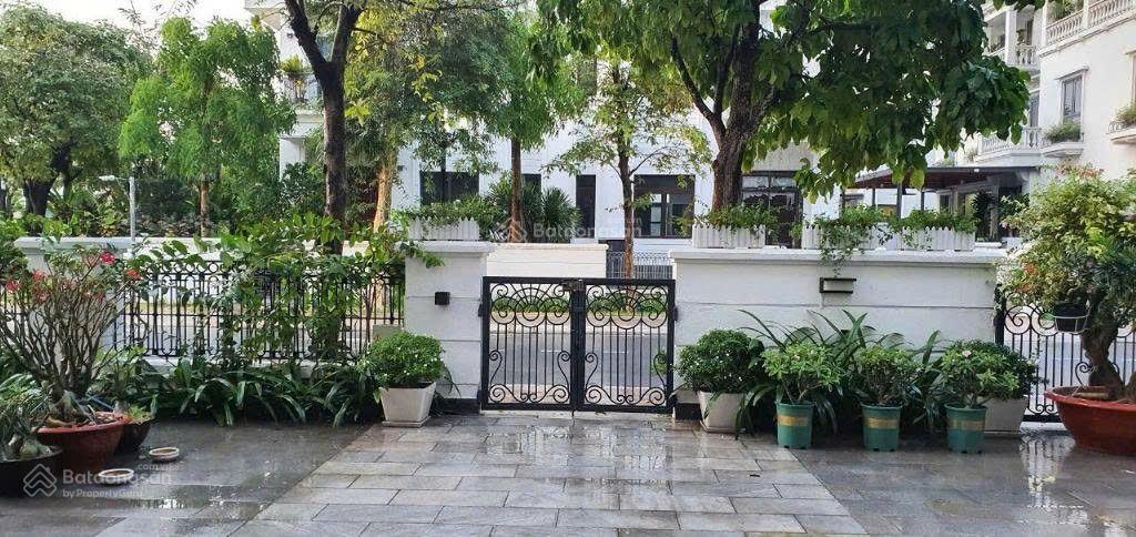 Tin chính xác cho thuê biệt thự loại diện tích dt 600m2 giá 409 triệu/th vinhomes central park