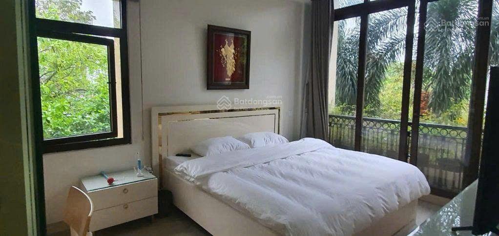 Tin chính xác cho thuê biệt thự loại diện tích dt 600m2 giá 409 triệu/th vinhomes central park
