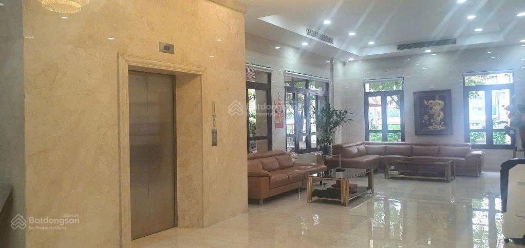 Tin chính xác cho thuê biệt thự loại diện tích dt 600m2 giá 409 triệu/th vinhomes central park