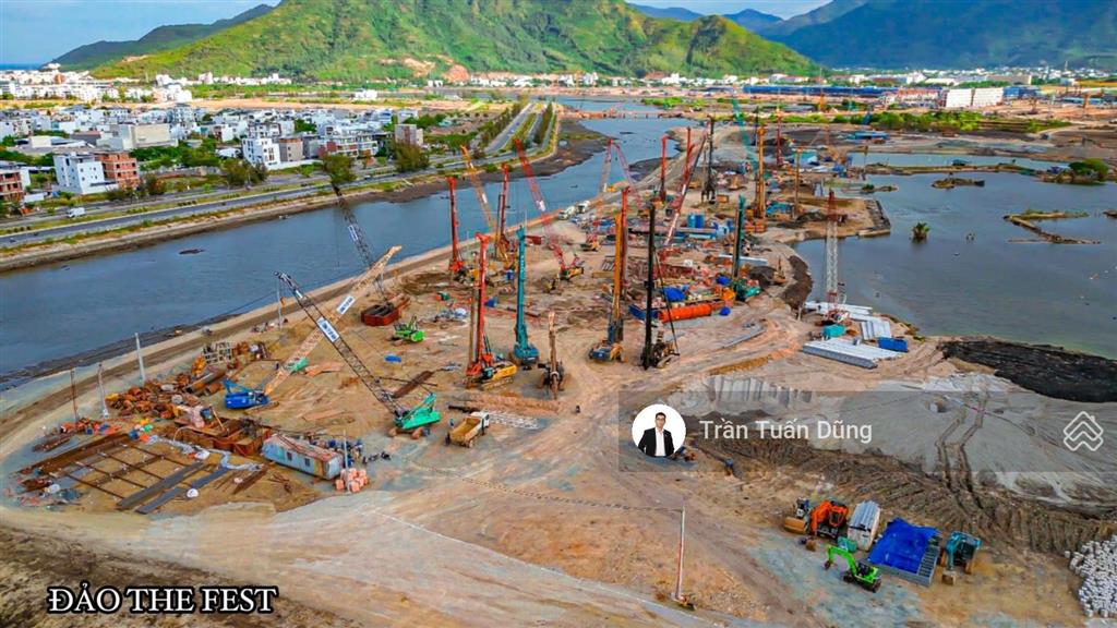 Chính thức ra hàng siêu phẩm đảo view pháo hoa