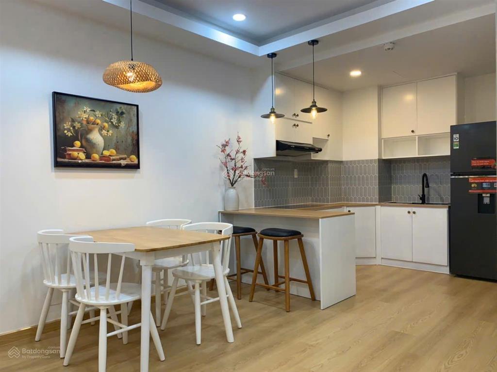 Cho thuê căn hộ sài gòn south residence 2pn nhà đẹp, ở liền giá 18,5tr   0906 313 ***