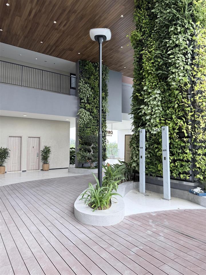 Bán lỗ căn hộ essensia sky view pmh dt 119m2 giá 8,5 allin, đã tt 30% t11 nhận nhà.