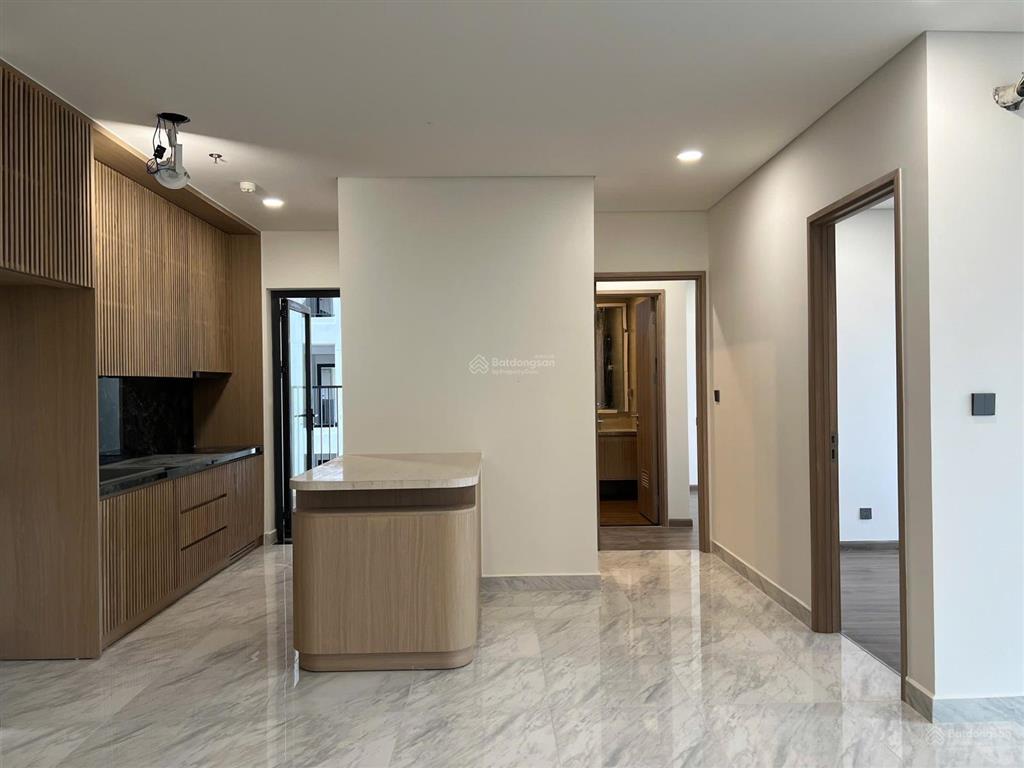Bán lỗ căn hộ essensia sky view pmh dt 119m2 giá 8,5 allin, đã tt 30% t11 nhận nhà.