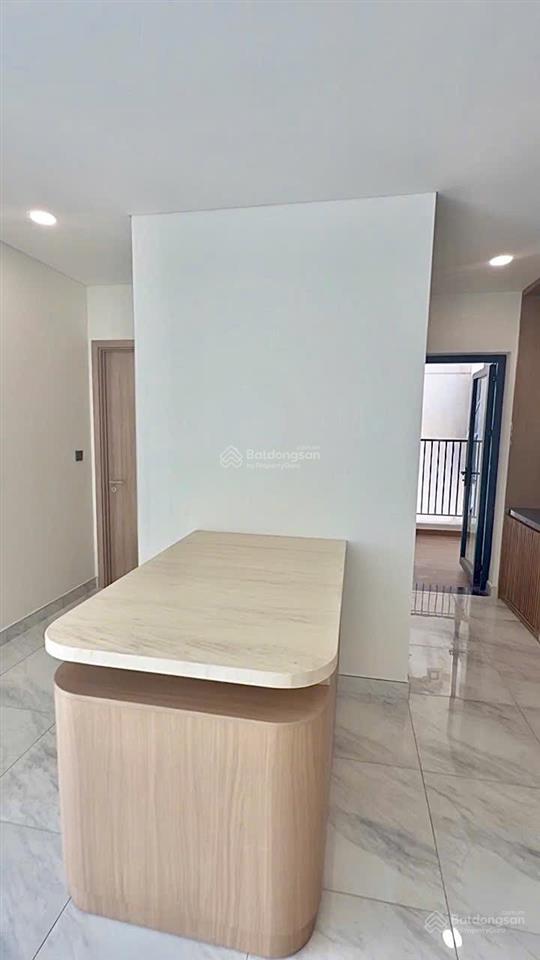 Bán lỗ căn hộ essensia sky view pmh dt 119m2 giá 8,5 allin, đã tt 30% t11 nhận nhà.
