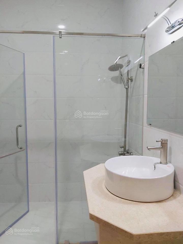 Căn hộ ban công đẹp thoáng lê văn sỹ gần trần quang diệu ô tô vào tận nhà giá 6 triệu