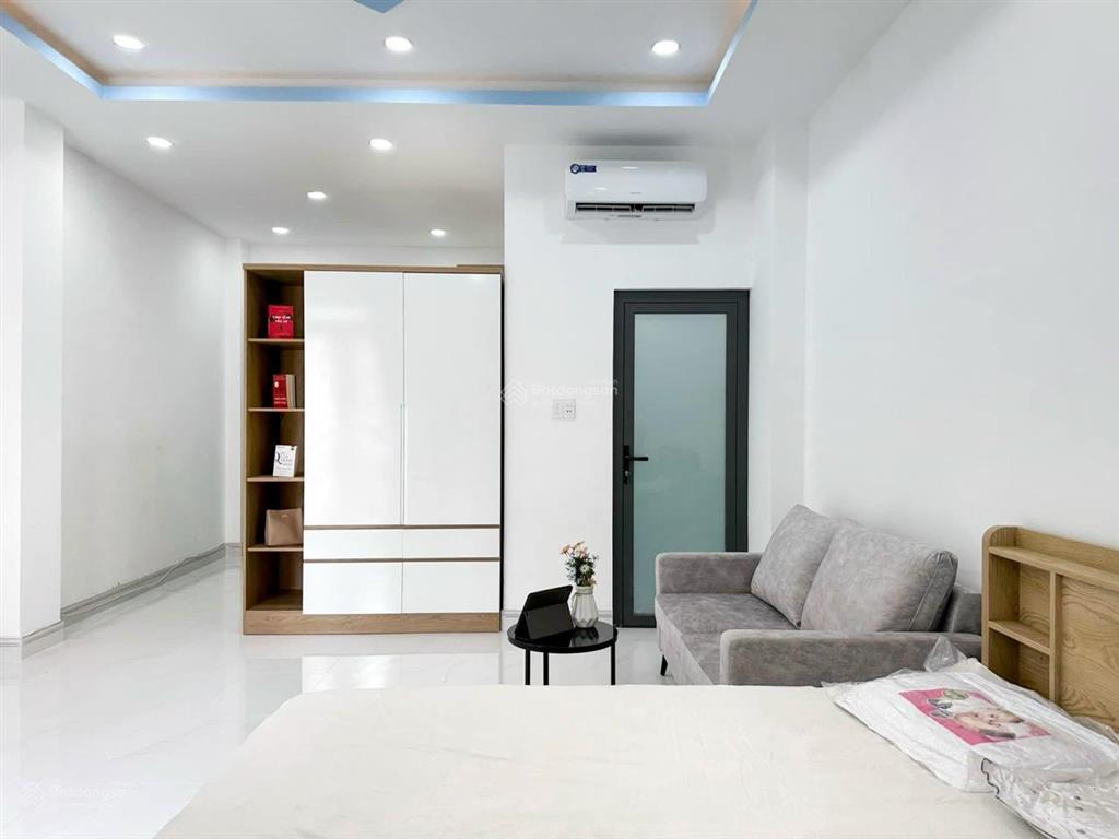 Căn hộ ban công đẹp thoáng lê văn sỹ gần trần quang diệu ô tô vào tận nhà giá 6 triệu