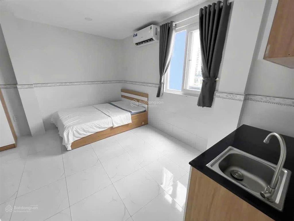 Phòng đẹp sạch sẽ mới xây lý thường kiệt giao lữ gia chỉ 4 triệu