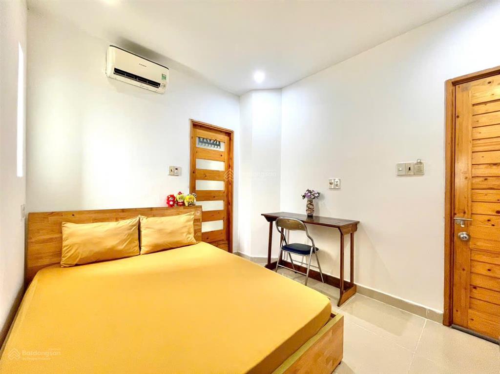 Phòng đẹp thoáng lê văn sỹ gần trần quang diệu full tiện nghi giá 4 triệu