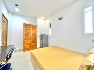 Phòng đẹp thoáng lê văn sỹ gần trần quang diệu full tiện nghi giá 4 triệu