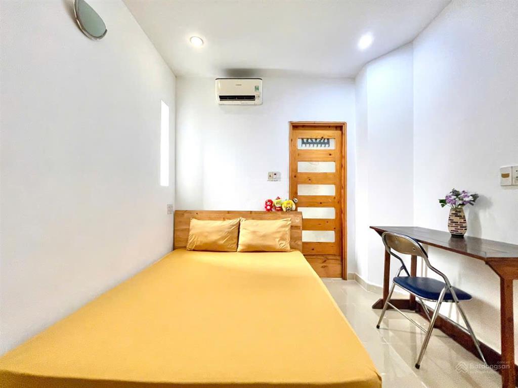 Phòng đẹp thoáng lê văn sỹ gần trần quang diệu full tiện nghi giá 4 triệu