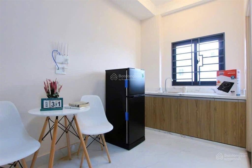 Phòng đẹp thoáng đào duy anh giao hồ văn huê full tiện nghi giá 4,2 triệu