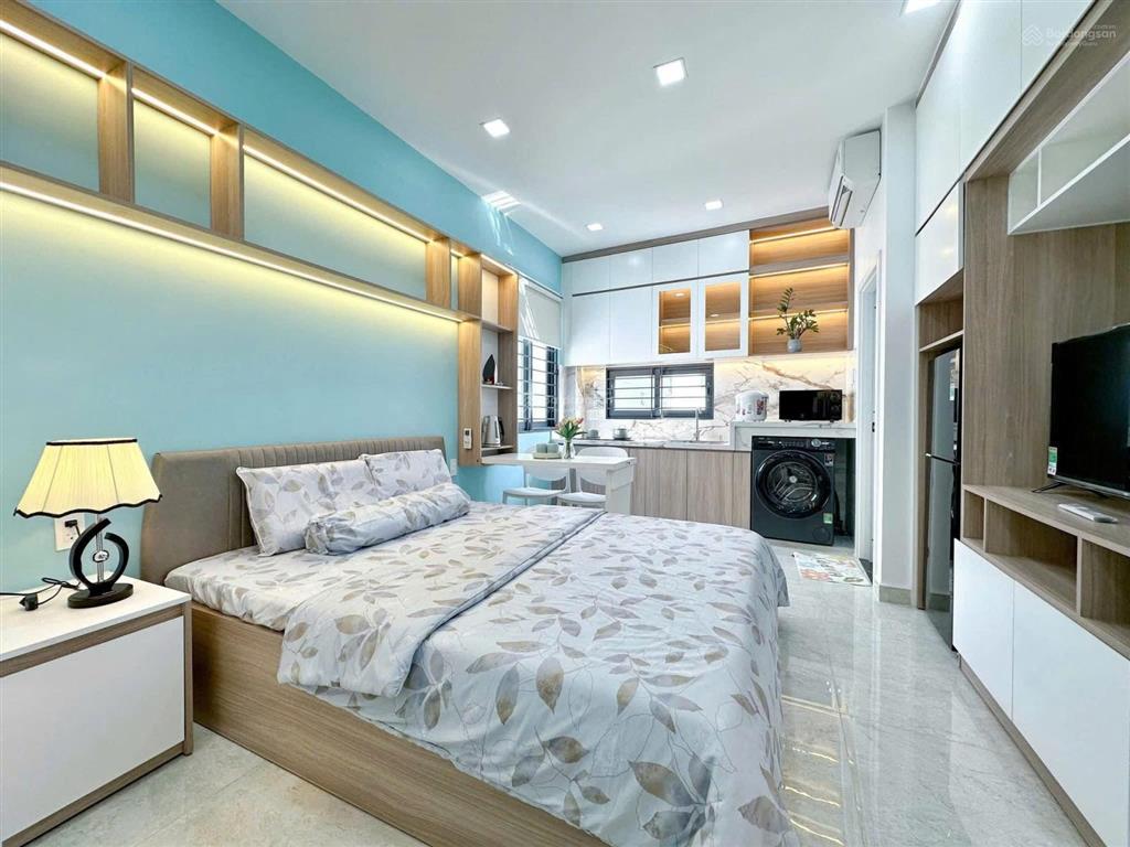 Căn hộ cao cấp 30m2 full nội thất đường cách mạng tháng 8 gần công viên lê thị riêng