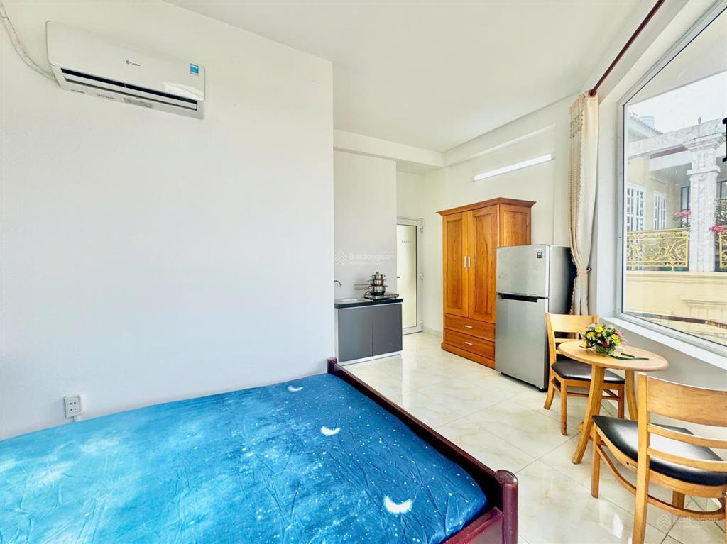 Phòng ban công new đường trường chinh giao phan huy ích giá 4,5 triệu