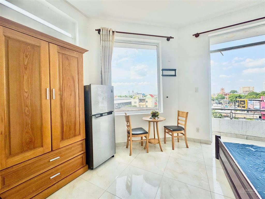Phòng ban công new đường trường chinh giao phan huy ích giá 4,5 triệu