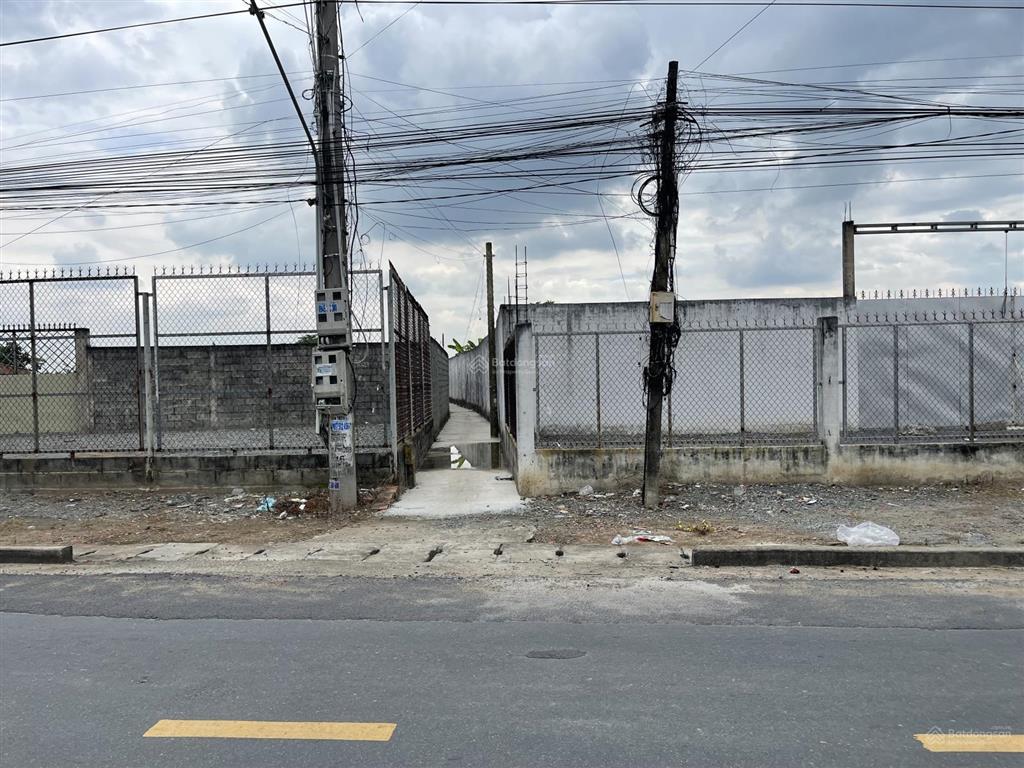 Đất ở 1.715m2 mặt tiền đường nhựa tl835c lô gốc hẻm hông, cách chợ gò đen 5 phút