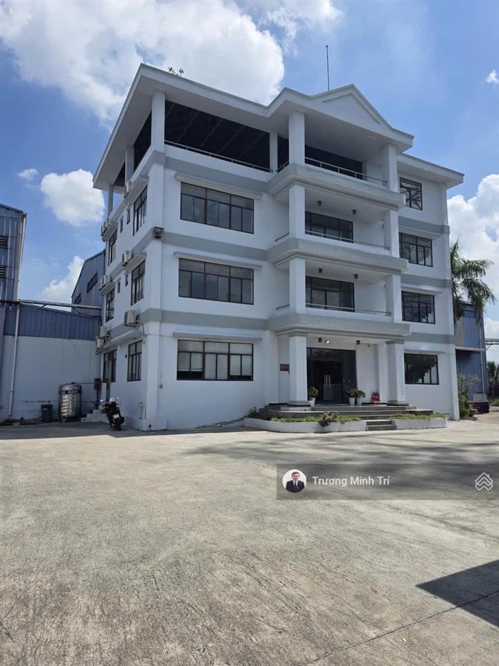 Nhà xưởng khu công nghiệp tân tạo, 5.700m2, xưởng văn phòng 3.000m2, ngay quốc lộ 1a, đường lớn