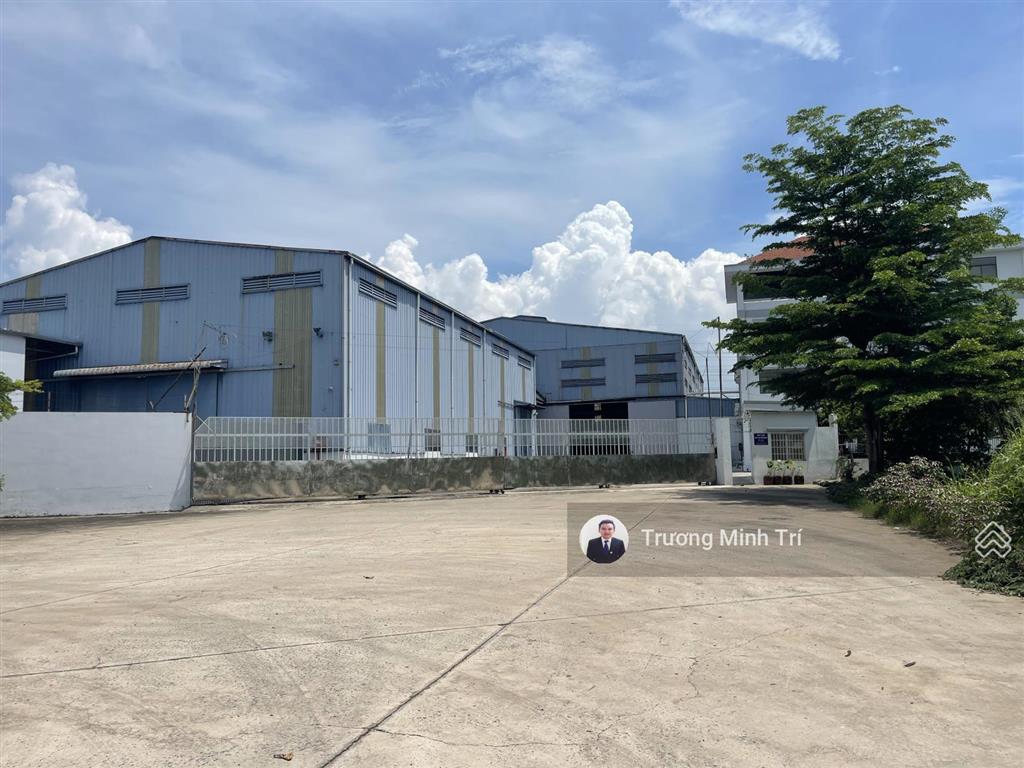 Nhà xưởng khu công nghiệp tân tạo, 5.700m2, xưởng văn phòng 3.000m2, ngay quốc lộ 1a, đường lớn