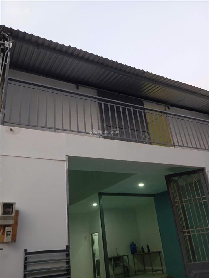 Nhà đất ở sổ riêng 4x17.8m, hẻm đường tham lương, ngay khu chợ đêm bà hom