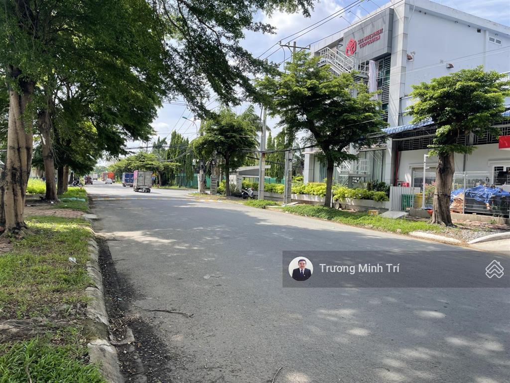Nhà xưởng khu công nghiệp tân tạo 3.600m²  xưởng 2.450m² đất ổn định lâu dài