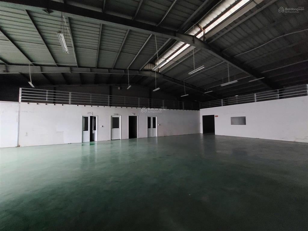 Cho thuê mặt bằng kinh doanh kho xưởng quận 7 dt 1200m2 mặt tiền đường hoàng quốc việt