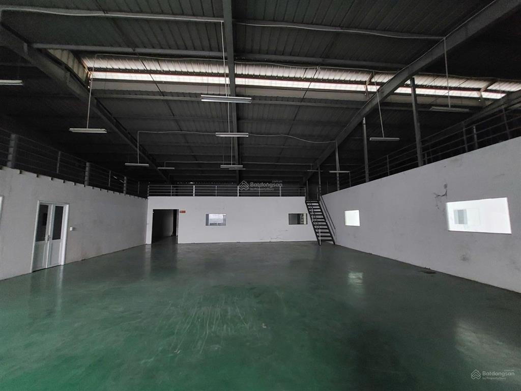 Cho thuê mặt bằng kinh doanh kho xưởng quận 7 dt 1200m2 mặt tiền đường hoàng quốc việt