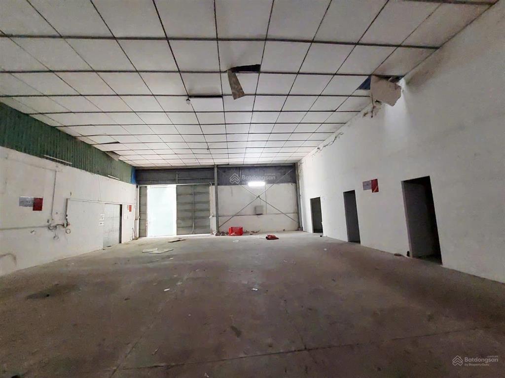 Cho thuê kho xưởng 500m² đường bế văn cấm, quận 7  khu tập trung studio, phim trường, livestream.