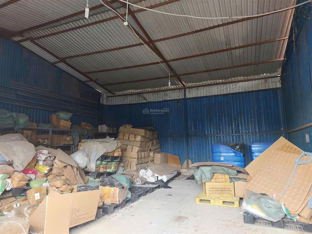 Cho thuê kho quận 7 200m2 gần kcx tân thuận huỳnh tấn phát xe cont vào kho ngày đêm