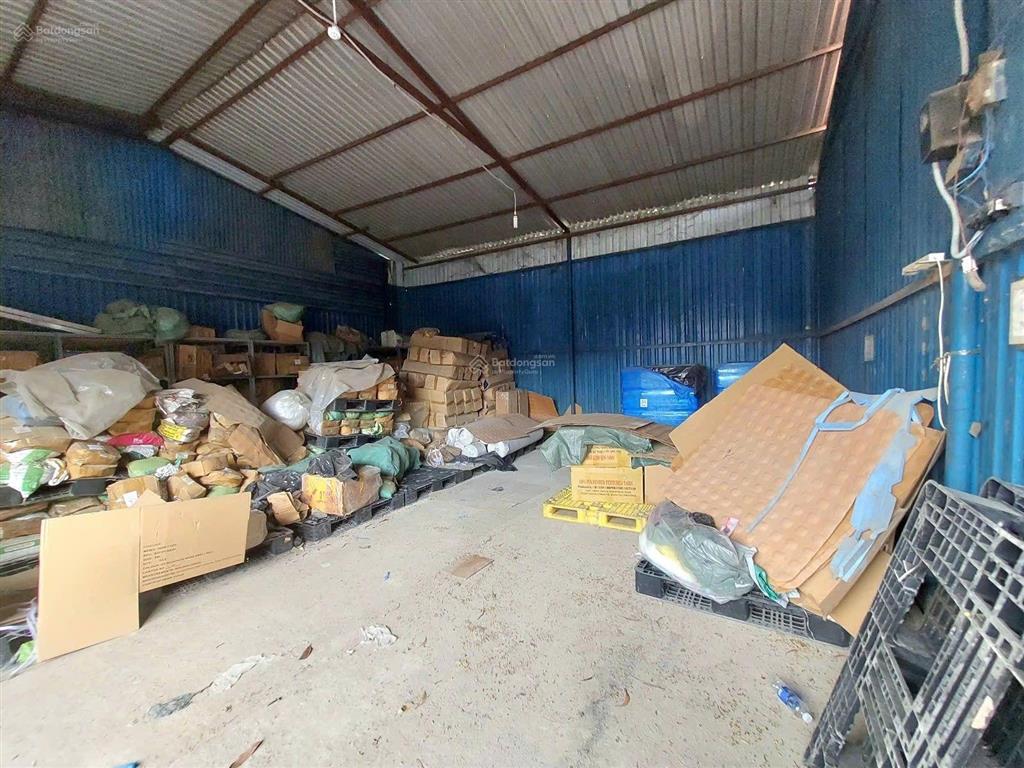 Cho thuê kho quận 7 200m2 gần kcx tân thuận huỳnh tấn phát xe cont vào kho ngày đêm