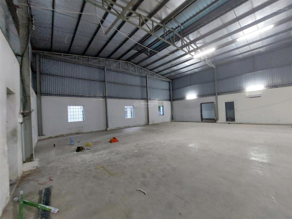 Thuê kho nhà xưởng quận 7 800m² giá tốt  có văn phòng, nhà ở lại được