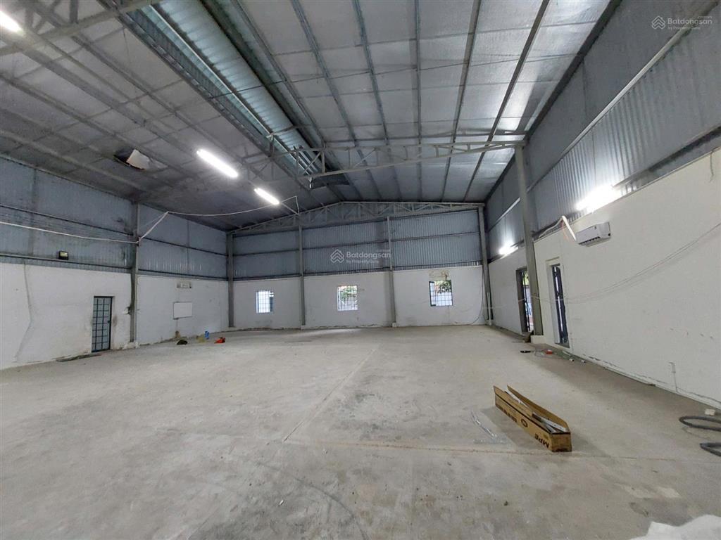 Thuê kho nhà xưởng quận 7 800m² giá tốt  có văn phòng, nhà ở lại được
