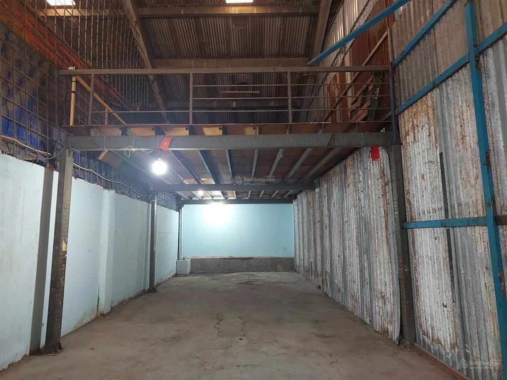 Kho cho thuê quận 4 gần quận 1 diện tích 150m² giá chỉ 15 triệu/tháng
