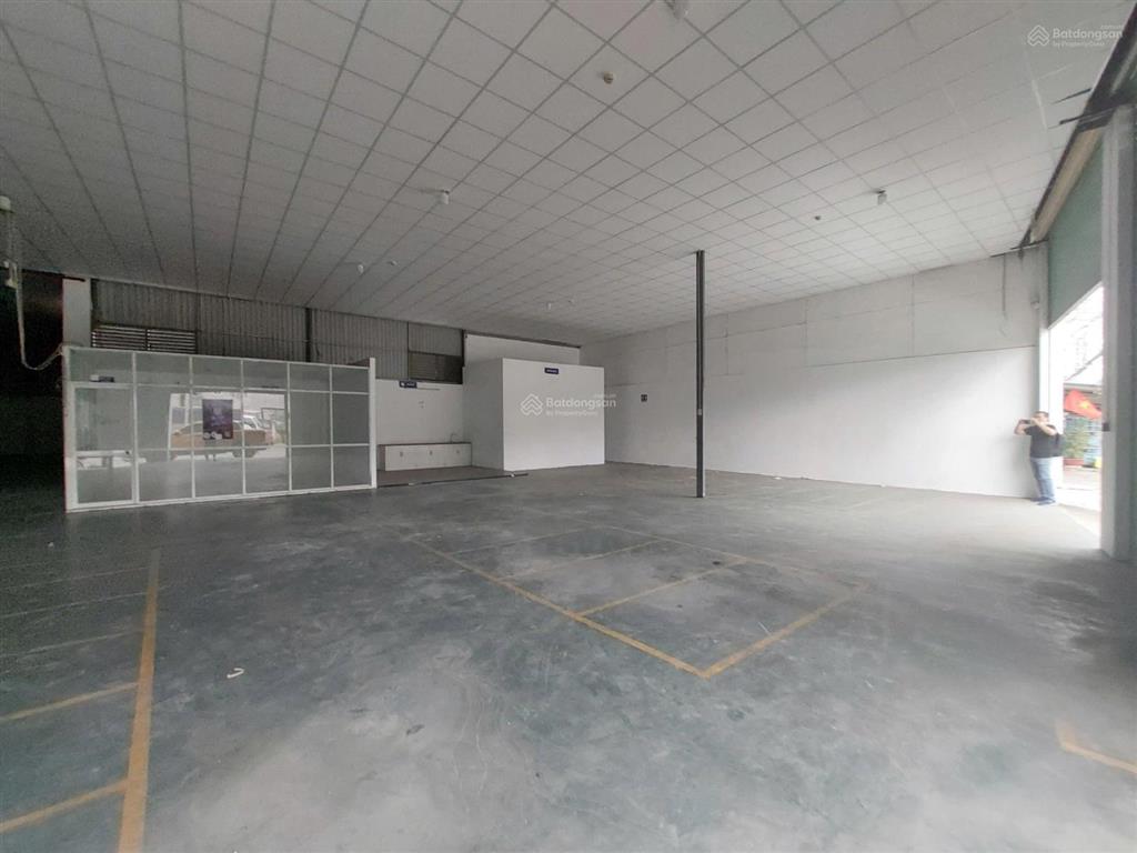 Thuê kho quận 7 1.200m2 | mặt tiền | container 24/7 | pccc chuẩn mua bảo hiểm.