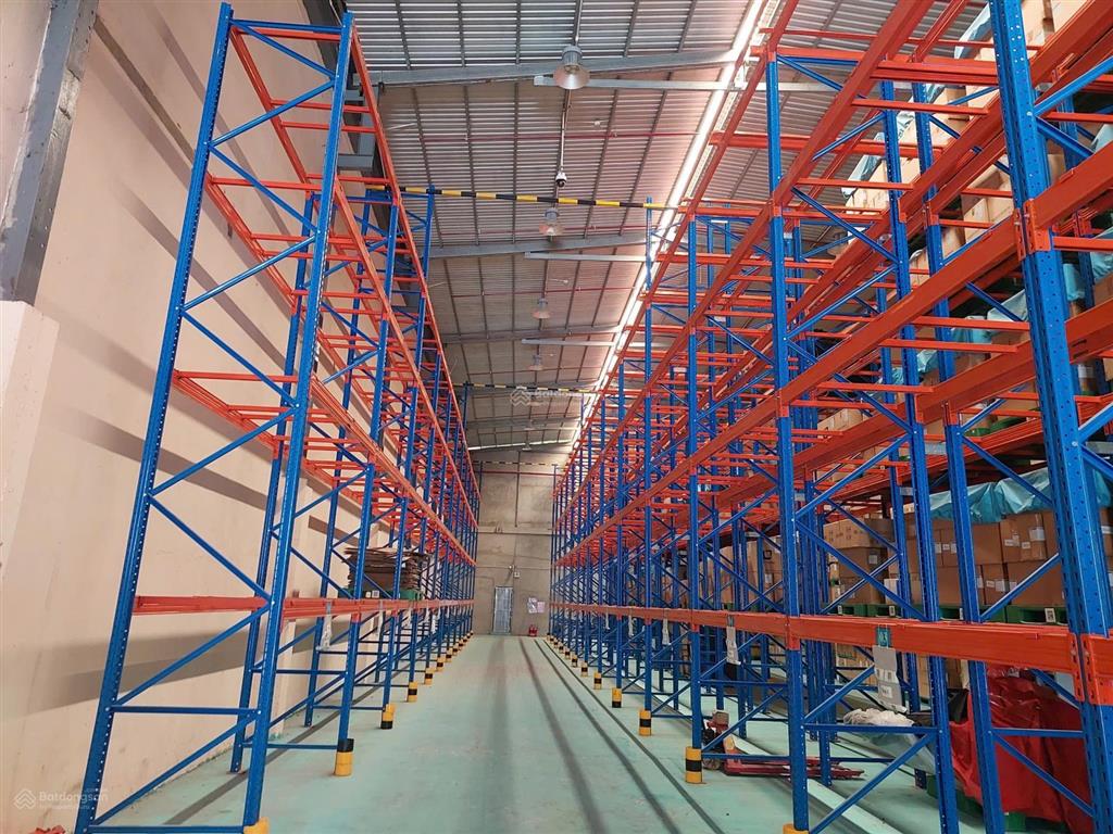Cho thuê kho 600m² nguyễn văn linh, giáp bình chánh trần cao 9m làm kệ thoải mái