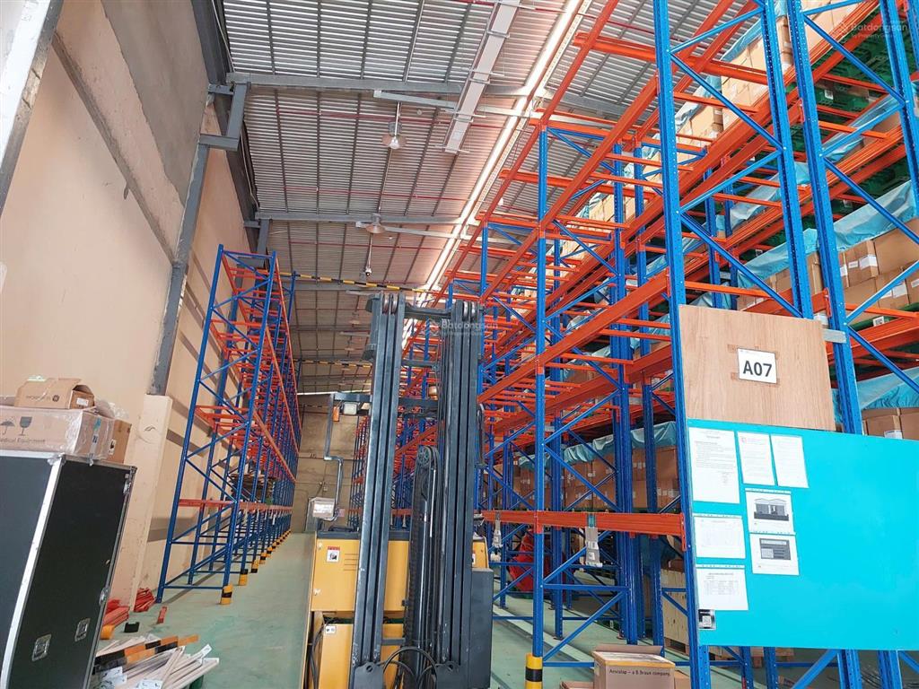 Cho thuê kho 600m² nguyễn văn linh, giáp bình chánh trần cao 9m làm kệ thoải mái