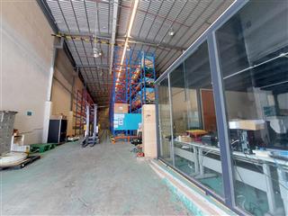 Cho thuê kho 600m² nguyễn văn linh, giáp bình chánh trần cao 9m làm kệ thoải mái