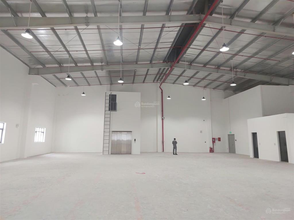 Cho thuê kho 600m nguyễn văn linh, tân thuận, quận 7 gần cầu tân thuận, xe cont 24/7.